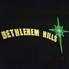 There are 40 different christmas light displays to see, made with 2 million individual led lights. Bethlehem Hills Christmas Light Park Posts Facebook