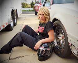 Big chief is popular as the star of the discovery channel's reality show street outlaw. furthermore, justin and jackie sometimes appear on the show together. Big Chief S Girlfriend Jackie Braasch Bio Wiki Age Measurements Family