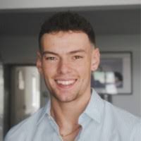 Holly Burdett's Instagram, Twitter & Facebook