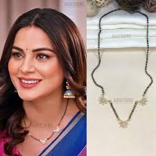 Celebrity mangalsutra designs (Bollywood Actress Mangalsutra Design 2025)