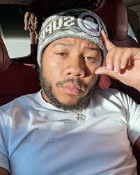 I was down in that hole, I did what I can. I had to run it up 🆙 then ran  it up again. That’s just my pace, This ain’t a race. I was just born to  win🏅🔋💯📈, #ItStartsWithME #PhotoDump #StayBlessed