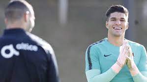 Ele é a minha versão masculina e nos damos muito bem. Joao Virginia Regressa Ao Everton Inglaterra Jornal Record