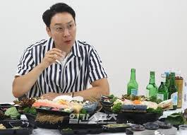 (대박사건) 우연히 띵동한 집에서 나타난 이휘재 한 끼 역사상 가장 가장 당황스러운 만남 경규도 제작진도 전혀 몰랐던 100％ 리얼. ì·¨ì¤'í† í¬ ì´íœ˜ìž¬ ì„±ë™ì¼ê³¼ ìž˜ ì§€ë‚´ ë§ì¡°ì‹¬ í•´ì•¼ì£  ì¤'ì•™ì¼ë³´