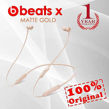 Beatsx earphones have high quality sound and the color is great with any outfit. Beatsx Matte Gold Matte