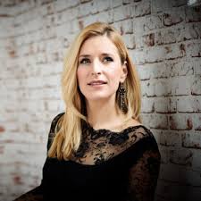 Über jedes bacherl geht a brückerl 2. Stefanie Hertel Best Songs Albums And Concerts Mozaart