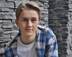 EXCLUSIVE: Carter Ryan Chats About 'When Hope Calls: A Country Christmas'