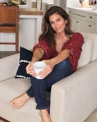 Check spelling or type a new query. Cindy Crawford Sells Home Canyon News
