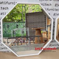 Pusat pengerjaan segala kerajinan kaca mulai produk cermin, furniture kaca, kusen aluminium kaca jendela, pintu, partisi, kanopi kaca tempered, cermin dinding besar, dan kerajinan kaca lainya. Kaca Cermin Bevel Hexagonal Terbaru Juli 2021 Harga Murah Kualitas Terjamin Blibli