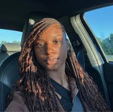 Tamara Betts's Instagram, Twitter & Facebook