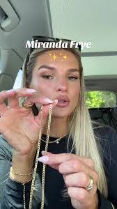 Miranda Waite's Instagram, Twitter & Facebook