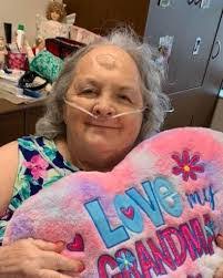 Tabitha Brandon's Instagram, Twitter & Facebook