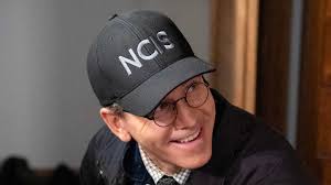 NCIS season 21 episode 6 recap: Killer aliens, nefarious AI, and a  mysterious murder