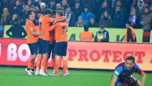İstanbul başakşehir fatih terim stadı'nda saat 20.00'de başlayan karşılaşma zorlu mücadeleye sahne oldu. Super Lig 18 Hafta Medipol Basaksehir Trabzonspor 4 2 Boldmedya