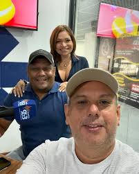 Un placer haber compartido con mi hermano Uber Carreño, Director de Danzas  Palguarime en nuestro Programa #MadeInMargarita @mgta.fm promoviendo lo  nuestro#SomosJovenesArtistas #SomosTeamJLM @profegarciag  @jlmproduccionesoficial @neirasc ...