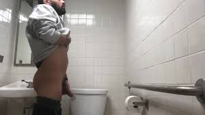 Hot guy peeing in public- daring display of pee