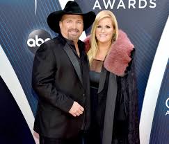 Legends like garth brooks and tim mcgraw may have new albums! Garth Brooks Bio Net Worth Songs Albums Tour Married Wife Family Age Facts Wiki Retire Height Nationality Parents Daughter News Gossip Gist