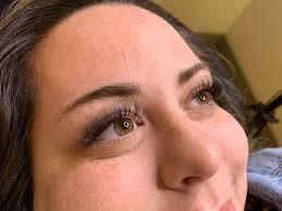 Lavish Lashes by Bri