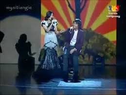 Explain your version of song meaning, find more of aizat lyrics. Fathia Ferhad Kasih Berubah Kilafairy Aizat Hanya Kau Yang Mampu Wawa Zainal Akim Janji Liyana Jasmay Tomok Wrestling Talk Show My Style