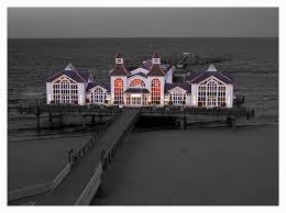 Haus auf stelzen, dessen foto oben ist,man müsste ziemlich tiefe löcher unter den baumstämmen graben. Haus Auf Stelzen Foto Bild Architektur Motive Bilder Auf Fotocommunity