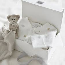 Safari Baby Gift Set Noah S Ark Lwc Collections The White Company Uk Perfect Baby Blanket Ideas For Luxury Baby Gifts Safari Baby Gifts New Baby Products