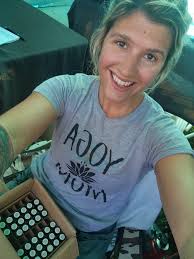 Mom, dad and, of course, yoga!💕 اد_ارشد .