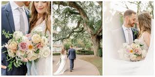 We've gathered over 101 inspirational couple poses and organized them all so you can find exactly what you're looking for! A Wedding Photographer S Guide On How To Pose For Wedding Photos