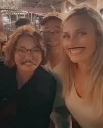 Michelle Benham's Instagram, Twitter & Facebook