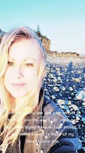 Natasha Beals (@natasha.beals)