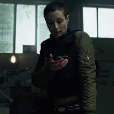 It can also be the person standing or sitting opposite to you. Victoria On Twitter All Vis A Vis Writers Do Is Give Their Gay Characters Cancer And Then Shoot Them Dead
