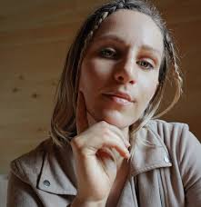 Heather Lynn Barb: Pivoting, Intuition & Scaling An Online Coaching  Business