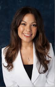 Janet Pitre's Instagram, Twitter & Facebook