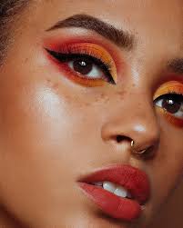 Sleek MakeUp I-Divine Eyeshadow Palette Royal Flush : Buy Online at Best  Price in KSA