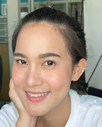 Dior Foundation Review and Hourglass Blech