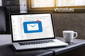 Halo rekan pembaca, selain memiliki etika dalam perilaku dan ucapan, kita juga harus memiliki etika penulisan email di tempat kerja. 6 Etika Penulisan Email Di Tempat Kerja