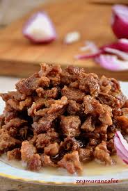 Tüm damak zevklerine uygun salçalı, soslu, sade, sebzeli makarna tarifleri, orijinal i̇talyan makarna tarifleri, fırında makarna tarifi, hızlıca pişirilebilen pratik öneriler ve güvenilir lezzetlere ulaştıran püf noktaları ile doyurucu makarna tarifleri nefis yemek tariflerinde. Lezzetli Et Kavurma Tarifi Zeymuran Cafee Yemek Tarifleri
