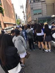 They have an age limit from 2001~2007( 12 years to 18). About 800 People Attended Source Music 1st Public Audition Celebrity News Gossip Onehallyu