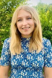 Kelsey Getz's Instagram, Twitter & Facebook