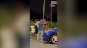 Roma, aggressione in strada: coppia gay picchiata a cinghiate e pugni