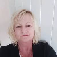 30+ "Susan Hutt" profiles