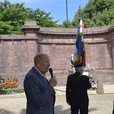 645ème et 643ème jours de bataille et de bombardement. Ceremonie Du 18 Juin Hendaye