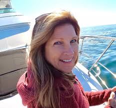 Karen Beal's Instagram, Twitter & Facebook