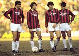Hell, even ronaldinho said that maldini always looked like an elegant midfielder on the ball. Soccer Football Or Whatever Ac Milan All Time Greatest Team For Italian Players