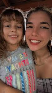 Ayer compartí un post denunciando. Han crecido tanto que no los reconocí.  Son los hijos de Frank Artola, colega y amigo de muchos años. El chico  tiene la edad de mi hijo,