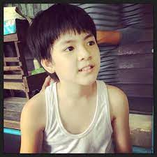 คลอดลูกชายในวันมหามงคลจึงตั้งชื่อลูกว่า วันเฉลิม (เมลิค เอเฟ่ ไอย์กูน , ณัฐพัชร์ นิม. à¸§ à¸™à¹€à¸‰à¸¥ à¸¡ à¸—à¸­à¸‡à¹€à¸™ à¸­à¹€à¸ à¸² The Official Home Facebook
