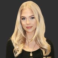 Francesca Rose's Instagram, Twitter & Facebook