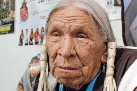 Oggi su youtube c'è un canale, youtubo anche io, dove da qualche tempo una persona con evidenti problemi di obesità posta video in cui manda giù su questo i dati sono incredibili: Saginaw Grant E Morto Addio All Attore Nativo Americano Style24 It