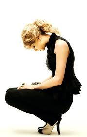 Album photoshoots through the years : Fearless Album Photoshoot Discovered By Jen Swift