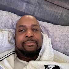 Boots Riley, E-40 & 2Pac On this day in 1993, E-40 filmed the music video  to “Practice Lookin Hard” At the Recreation Center at 62nd and Herzog in  North Oakland and 63rd