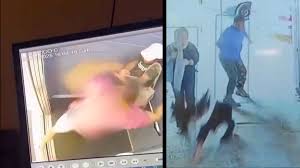 فیلم لحظه لگد محکم یک مرد به پشت کمر دختر جوان در گچساران / مرد مهاجم کیست ؟!