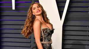 Dançando mc kevinho vamos visualiza para o mc kevinho curtir!!! Video Sofia Vergara Faz Danca Sensual No Dia De Acao De Gracas